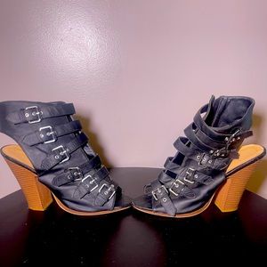Black gladiator style sandals size 10